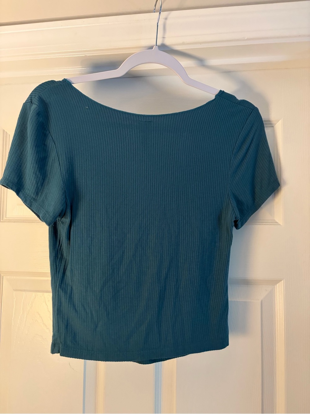 wild fable Teal V-Neck Ruched Short Sleeve Crop Top - Picture 2 of 2